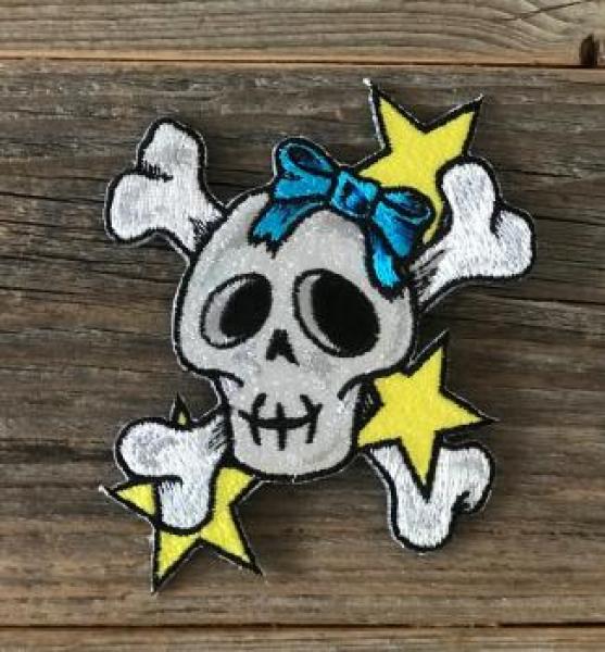 Totenkopf mit Sternen